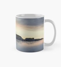 Mai Insel Tagesanbruch Tasse (Standard)