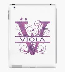 Viola | Mädchen Name Monogramm | Aquarell und Schmetterlinge iPad-Hülle & Klebefolie