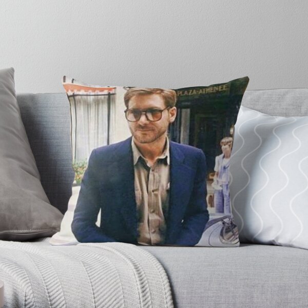 https://ih1.redbubble.net/image.644610418.2695/throwpillow,small,600x-bg,f8f8f8-c,0,120,600,600.u6.jpg