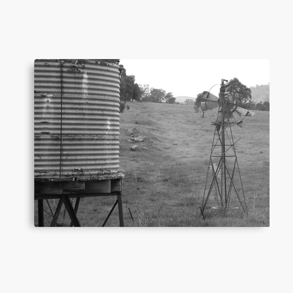 Aperçu de l'œuvre Tank and Windmill créée et vendue par Sharon McRae.