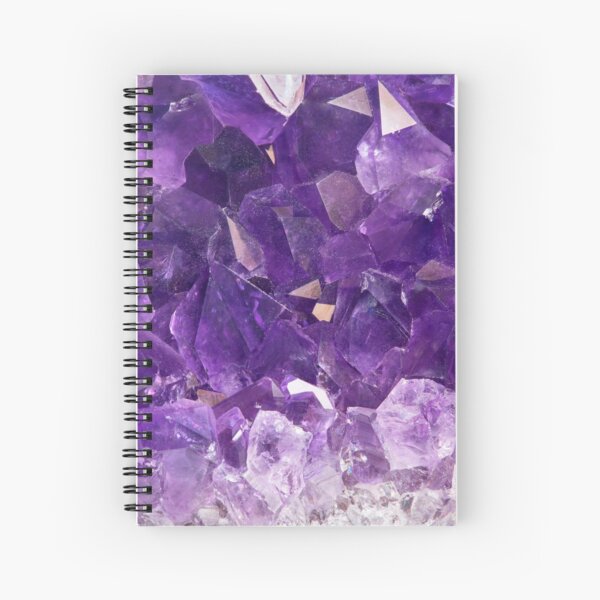 Artikel-Vorschau von Lila Amethyst-Kristall, designt und verkauft von newburyboutique.