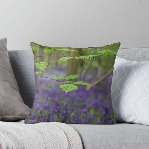 Artikelvorschau, Green Leaves in the Bluebell Woods entworfen und verkauft von Pixie Copley LRPS.
