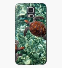Fragile Underwater World. Sea Turtles in a Crystal Water. Maldives Case/Skin for Samsung Galaxy