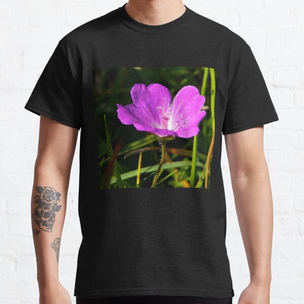 Cranesbill, Dun Eochla, Inishmore, Aran Islands Classic T-Shirt