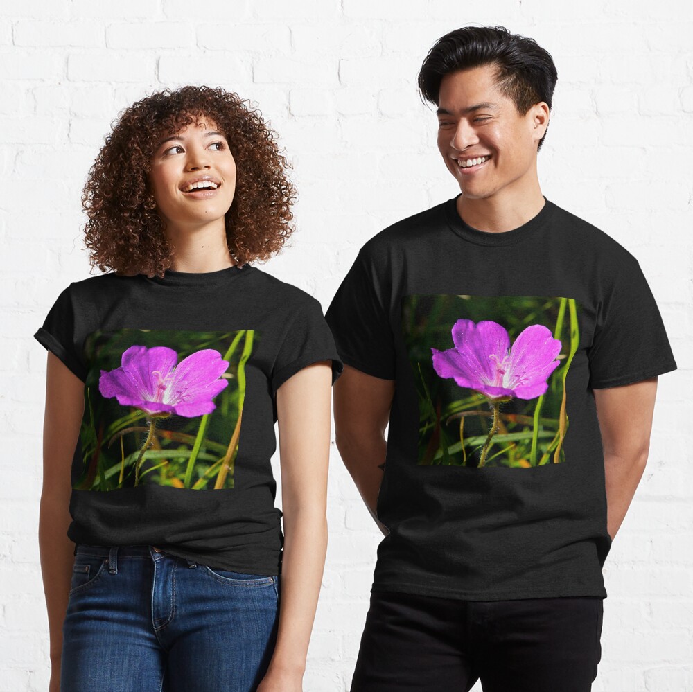 Cranesbill, Dun Eochla, Inishmore, Aran Islands Classic T-Shirt