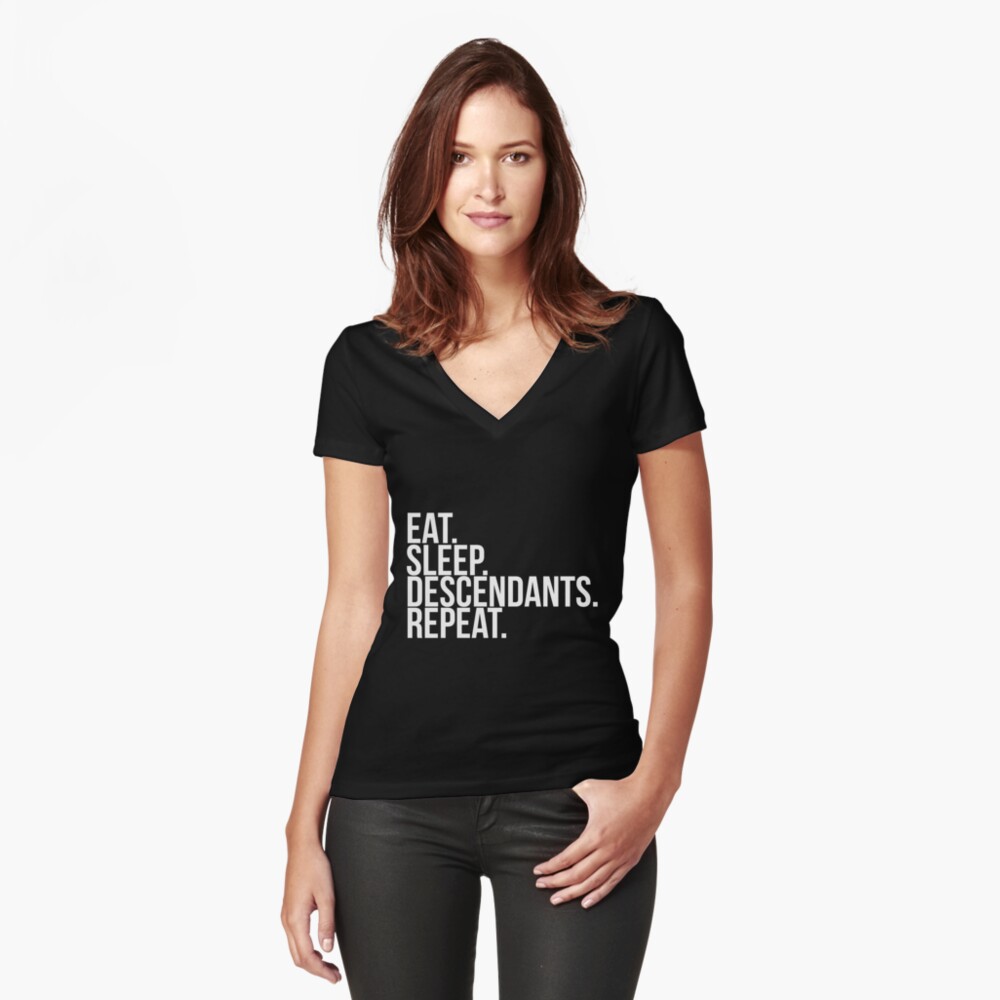 Vista previa del artículo con la obra «Camiseta entallada de cuello en V», diseñado y vendido por allures.
