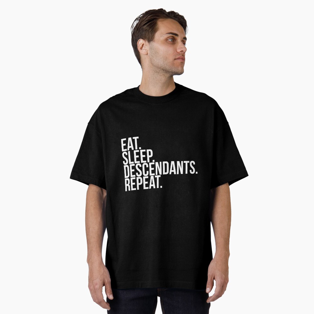 Vista previa del artículo con la obra «Camiseta oversize», diseñado y vendido por allures.
