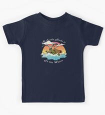 Eine Schildkröte hat es ins Wasser geschafft! Kinder T-Shirt