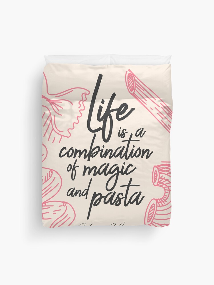 Housse De Couette Federico Fellini La Vie Est Une Combinaison De Magie Et De Pates Illustration De Citation Manuscrite Cuisine Affiches De Nourriture Par Spallutos Redbubble