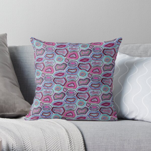 amethyst geodemetric Throw Pillow