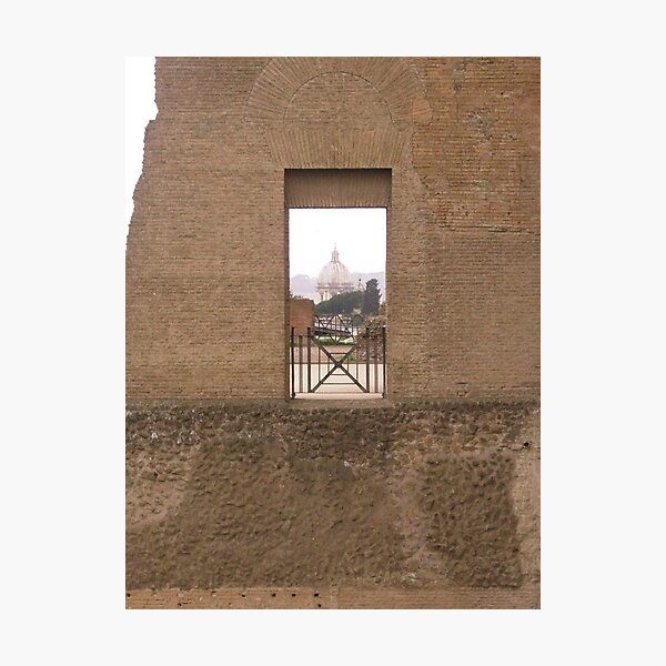 Aperçu de l'œuvre View Through Italian Ruins créée et vendue par Katie Catano.