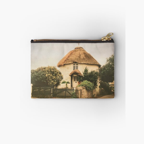 Artikelvorschau, Rundes Haus bei Veryan, Cornwall entworfen und verkauft von Lissywitch.