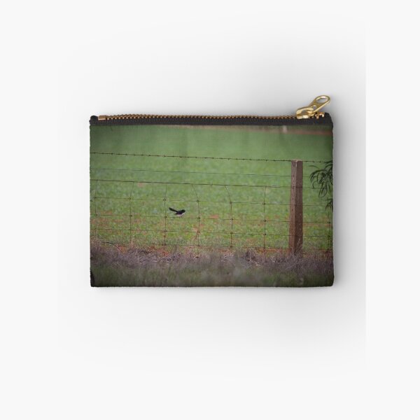 Aperçu de l'œuvre Bird danicing on wire créée et vendue par RawDust.