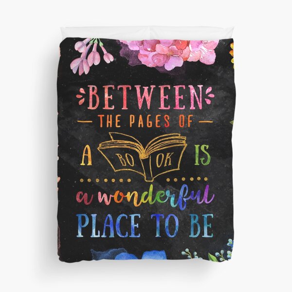Between the pages (black) Duvet Cover