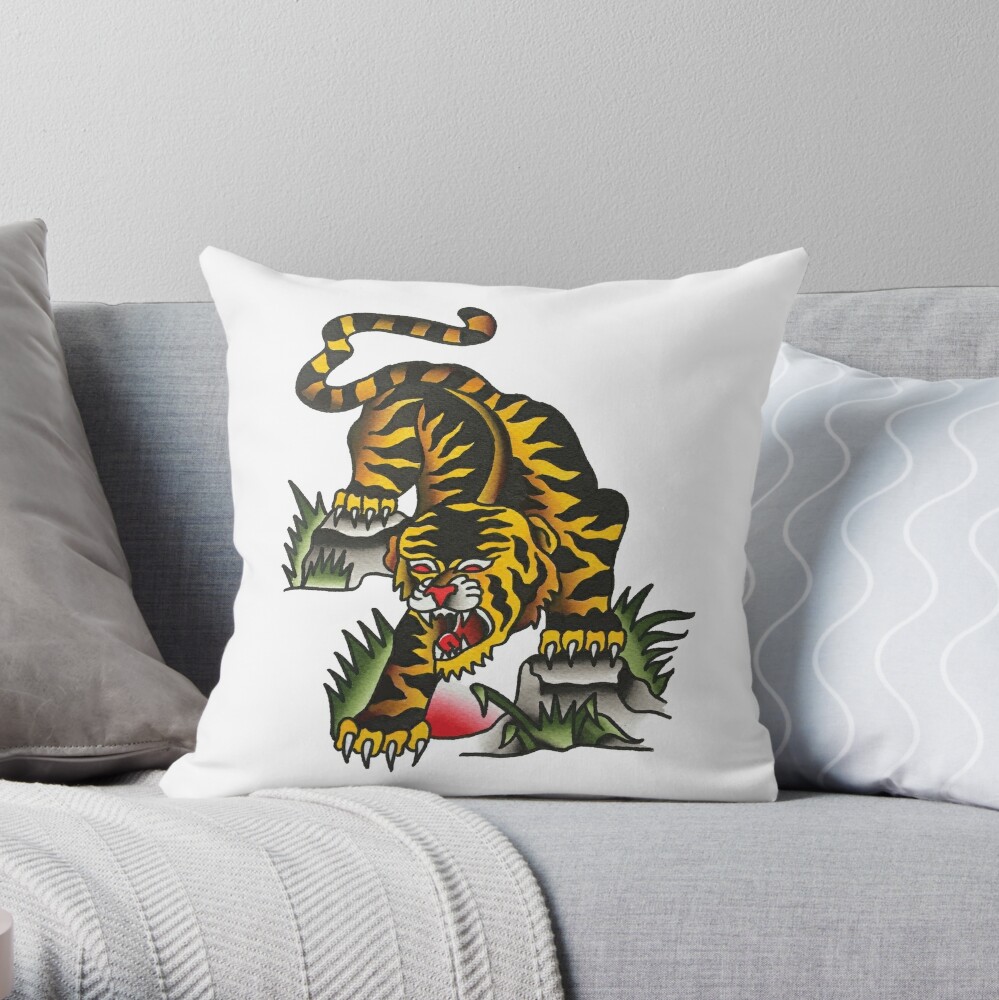 Gucci 2024 tiger pillow