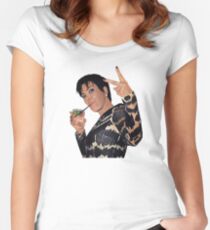 Camiseta entallada de cuello ancho KRIS JENNER