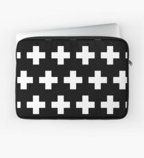Kreuze Muster Dark Skandi Cross Scandi Schwedisch Minimalist Laptoptasche
