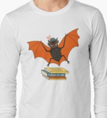 Bat mamie dans la bibliothèque T-shirt manches longues
