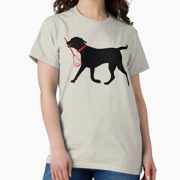 Vista previa del artículo con la obra «Lindo Labrador Retriever Fetch Lacrosse Stick Laboratorio Negro Jugador de Lacrosse Regalo para niñas de Lacrosse y niños de Lacrosse que aman a Lacrosse», diseñado y vendido por madeulaugh.
