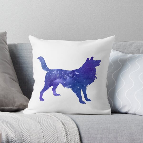 https://ih1.redbubble.net/image.662519156.9701/throwpillow,small,600x-bg,f8f8f8-c,0,120,600,600.u3.jpg