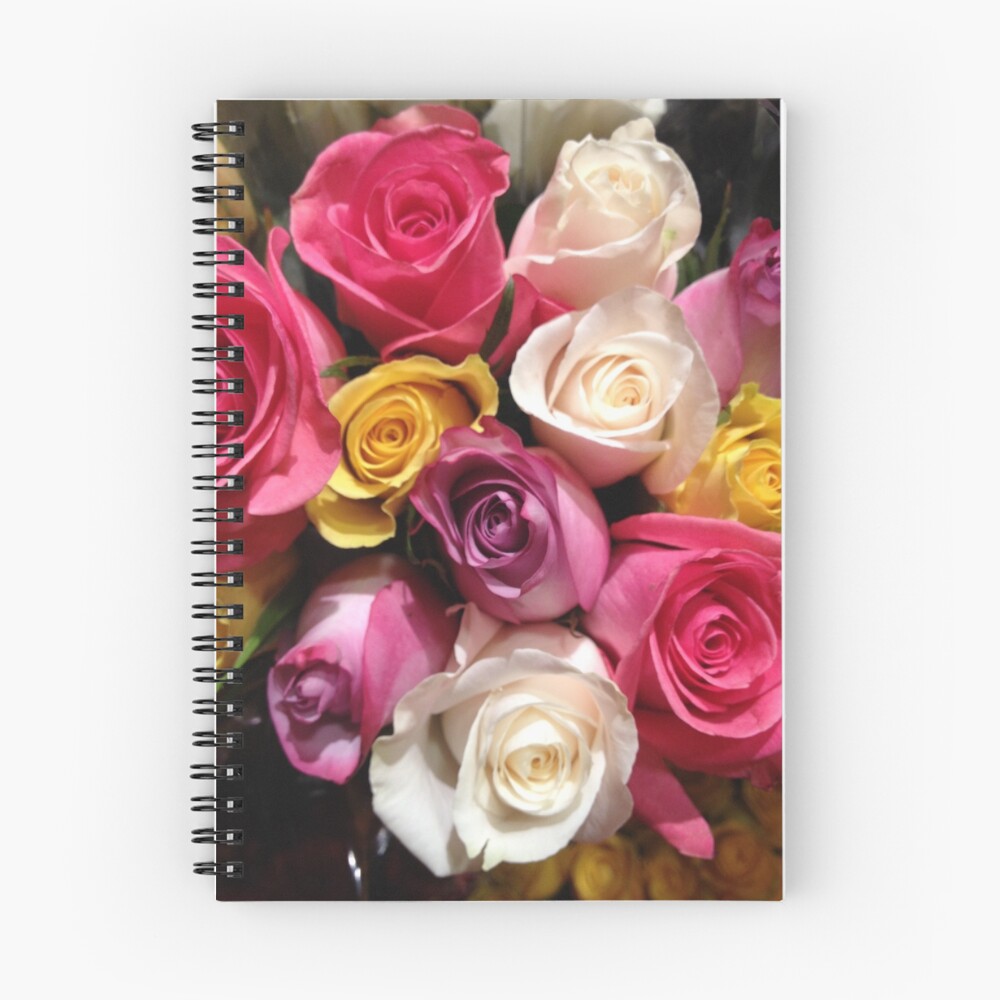 Vista previa del artículo con la obra «Cuaderno de espiral», diseñado y vendido por FlowersAndMore.