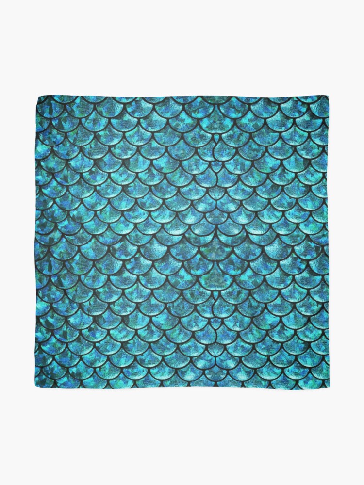 Alternate view of Mermaid Scales Scarf