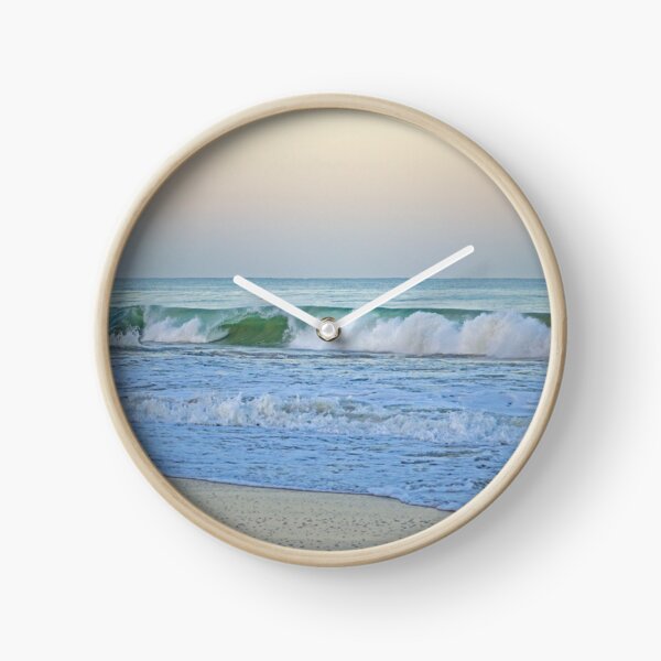 Crashing Waves Clock