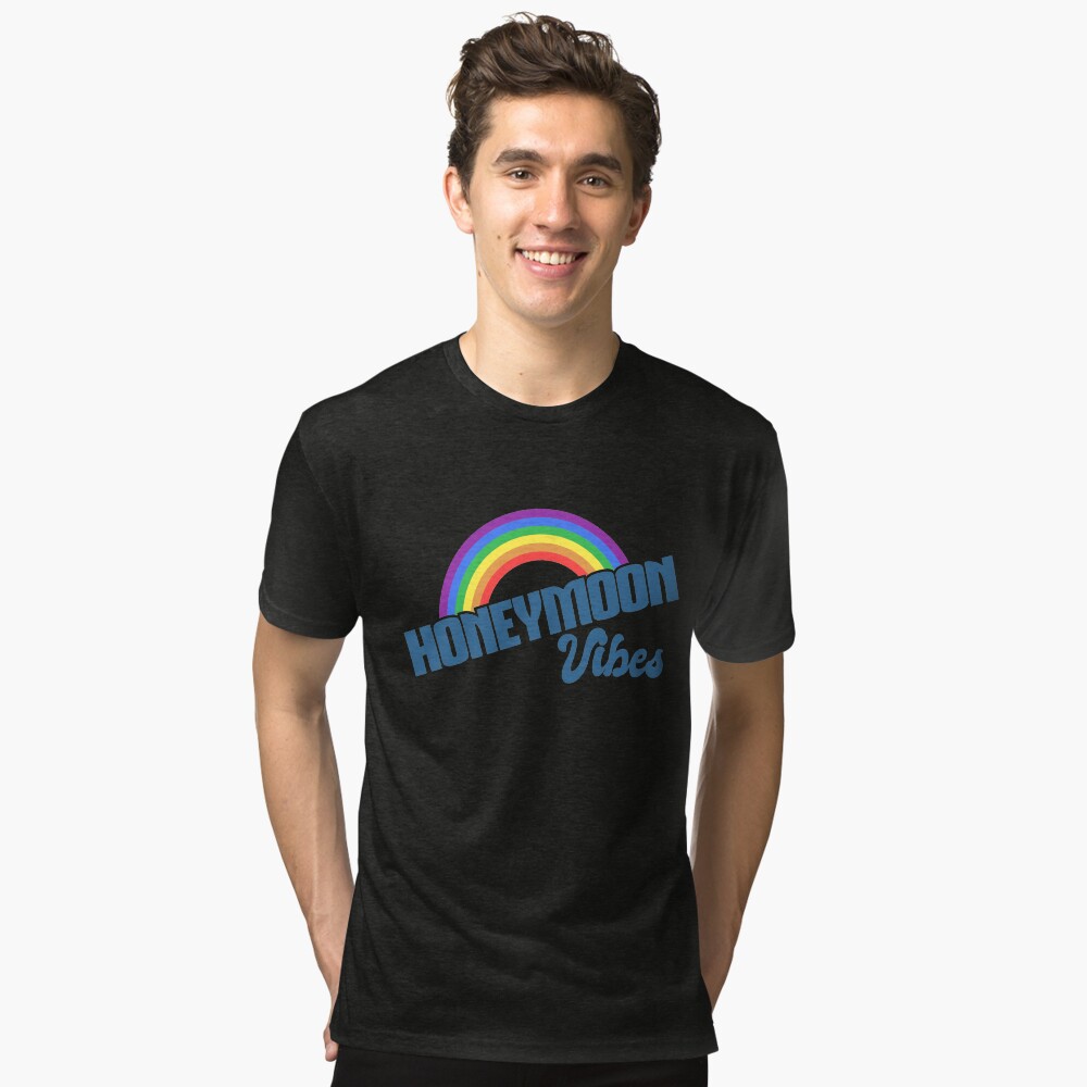 Artikel-Vorschau von Vintage T-Shirt, designt und verkauft von yeoys.
