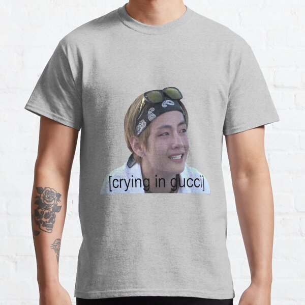 Taehyung crying Classic T-Shirt