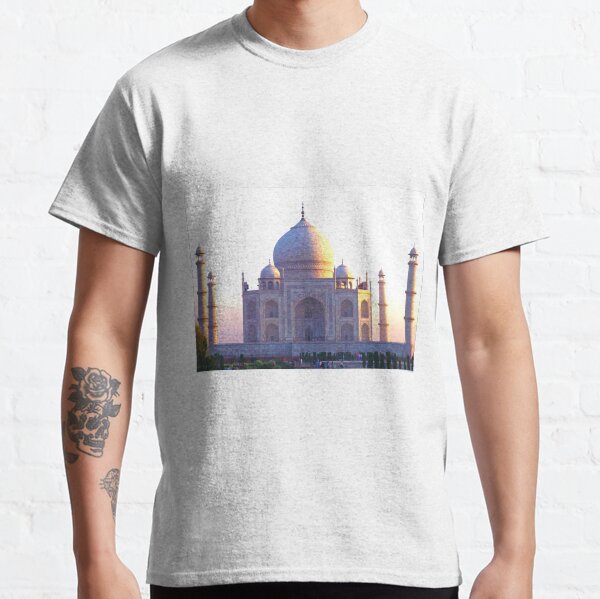 The Taj Mahal at sunrise Classic T-Shirt