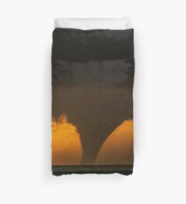 Silhouette - Large Tornado Rumbles Over Kansas Duvet Cover