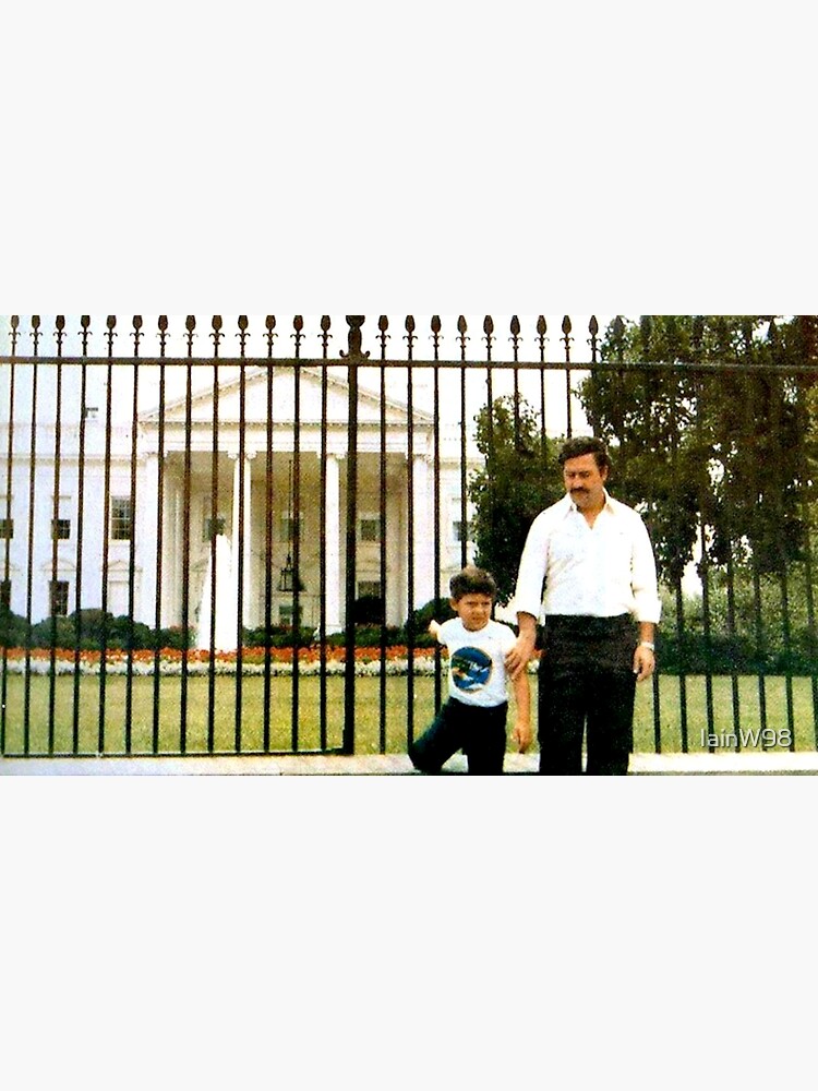 pablo escobar outside of the white house