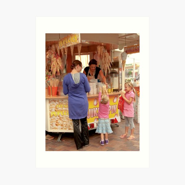 Popcorn for the girls Art Print