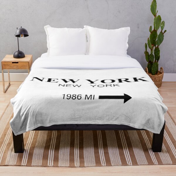 new york Throw Blanket