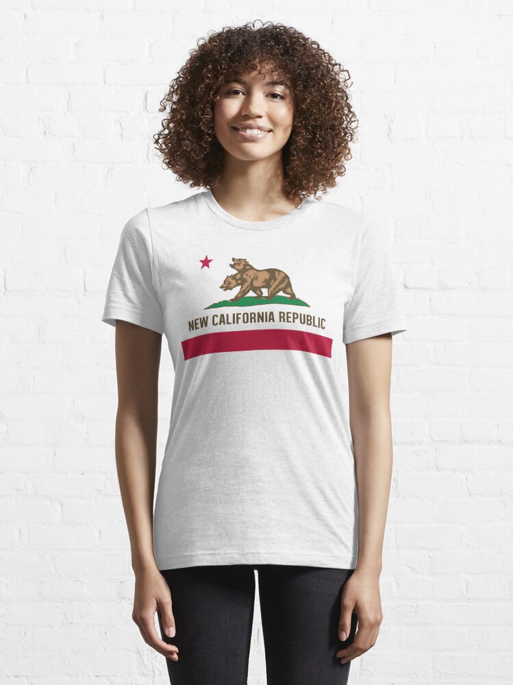 Disover California | Essential T-Shirt 