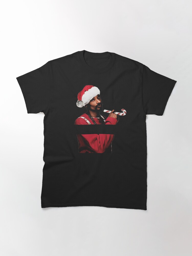 Discover Snoop Dogg Christmas Essential T-Shirt