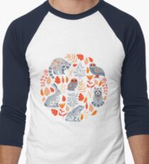Fairy forest with animals and birds. Raccoons, owls, bunnies and little chick. Men's Baseball ¾ T-Shirt