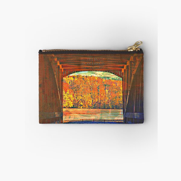 Aperçu de l'œuvre Pont à l'automne créée et vendue par Lynn  Marie Sharp.