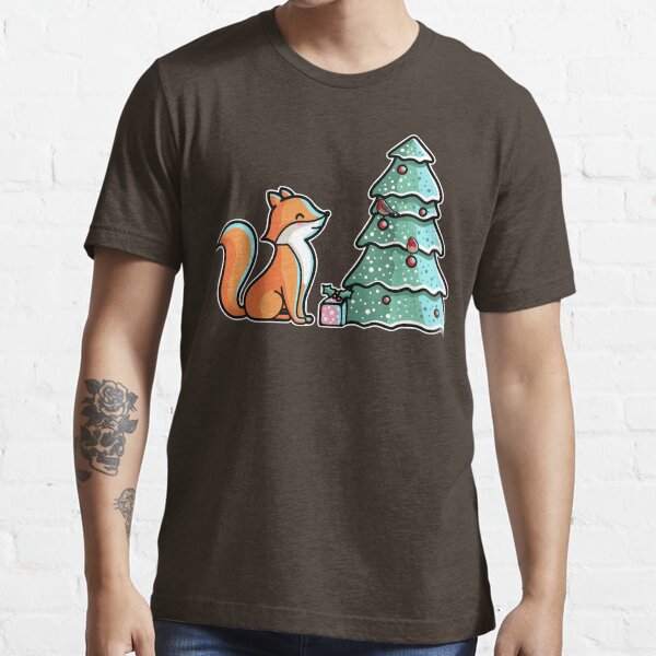 Cute Fox And Christmas Tree Essential T-Shirt