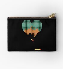 Retrogaming heart Studio Pouch