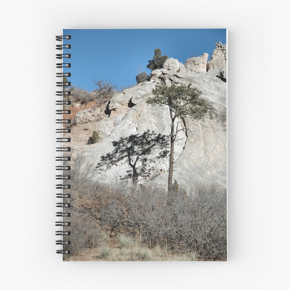 Vista previa del artículo con la obra «Cuaderno de espiral», diseñado y vendido por ritesideup.