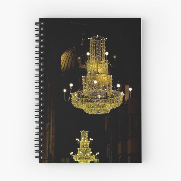Aperçu de l'œuvre Floating Chandelier créée et vendue par stetre76photo.