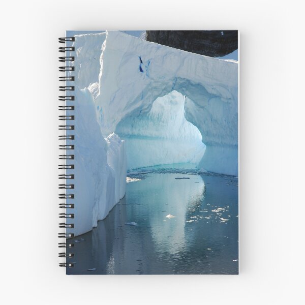 Aperçu de l'œuvre Keyhole Ice Bridge créée et vendue par Clare McClelland.