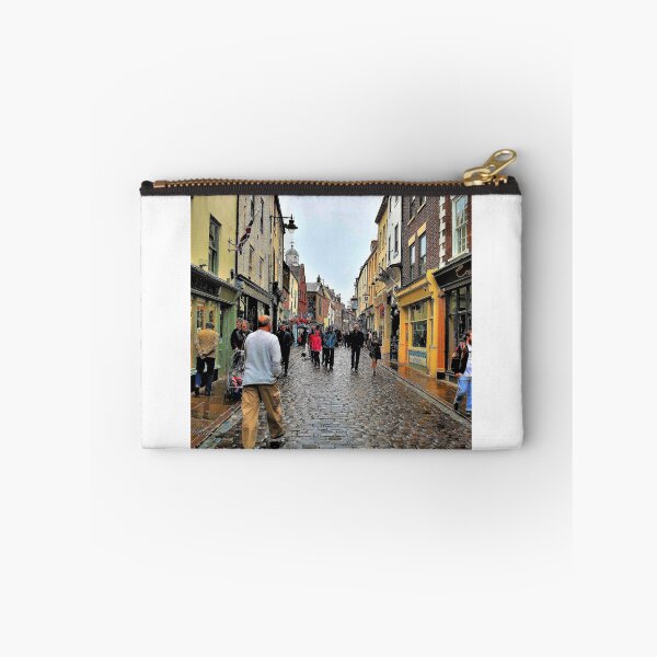 Aperçu de l'œuvre Jour de pluie à Whitby créée et vendue par Lesliebc.
