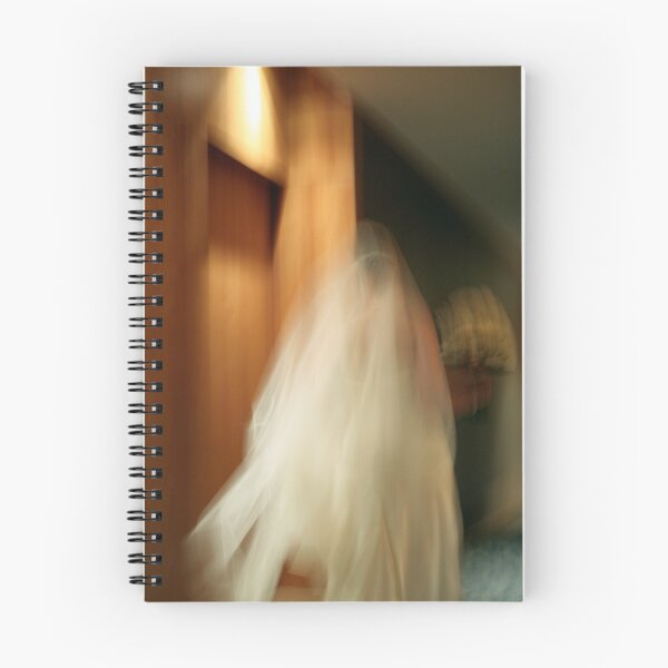 Aperçu de l'œuvre An eerie feeling créée et vendue par Carine  Boustany.