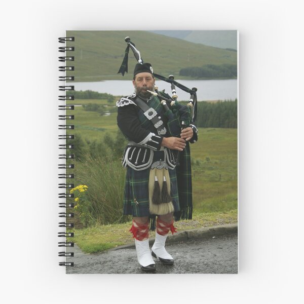 Artikelvorschau, Scottish Piper entworfen und verkauft von Mark Andrew Turner.