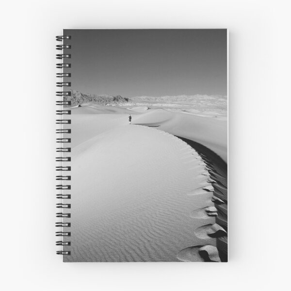 Aperçu de l'œuvre Death Valley Outlook créée et vendue par Ian Andrew.