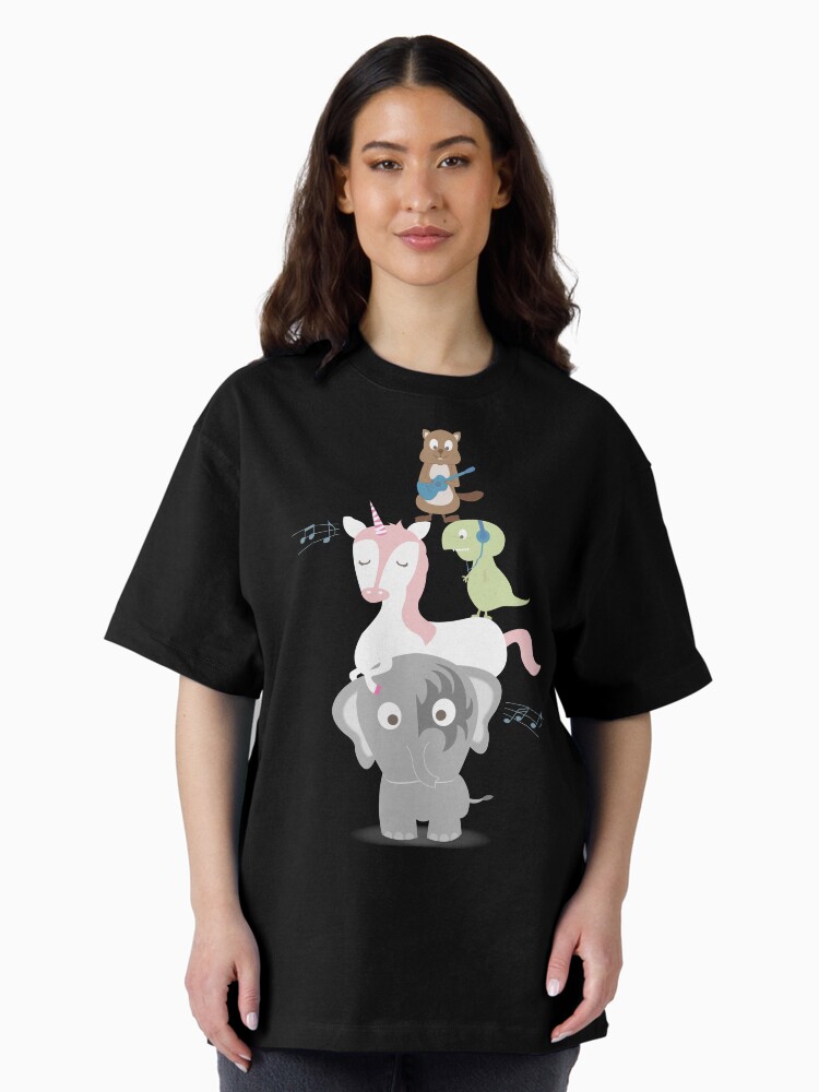 Imagen 1 de 7, Camiseta oversize con la obra Música del bosque, diseñada y vendida por creotumundo.