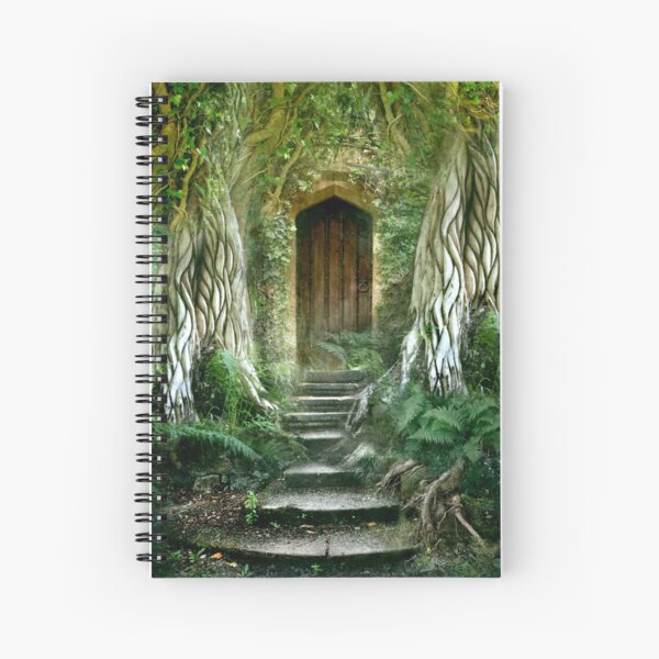 Artikel-Vorschau von  nach dem Buch The Secret Garden. Ich bin fasziniert von
die Vorstellung von Geheimtüren, die zu magischen Erfahrungen oder neuen Abenteuern führen können., designt und verkauft von Angie Latham.