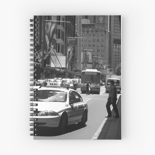 Aperçu de l'œuvre Hustle and Bustle créée et vendue par Aaron Carr.